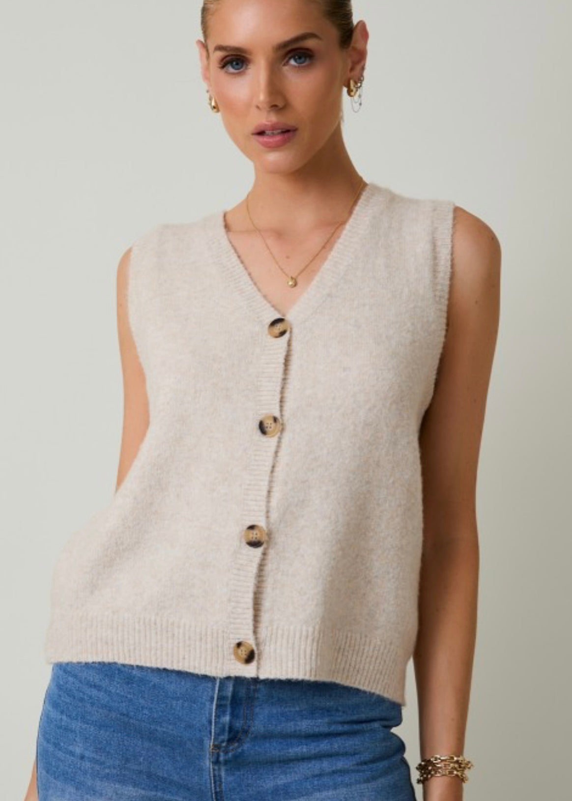 Sleeveless V-neck Button Down Sweater Top