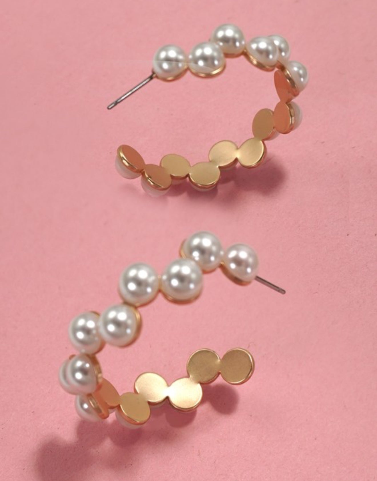 PEARL ZIG ZAG HOOP EARRINGS