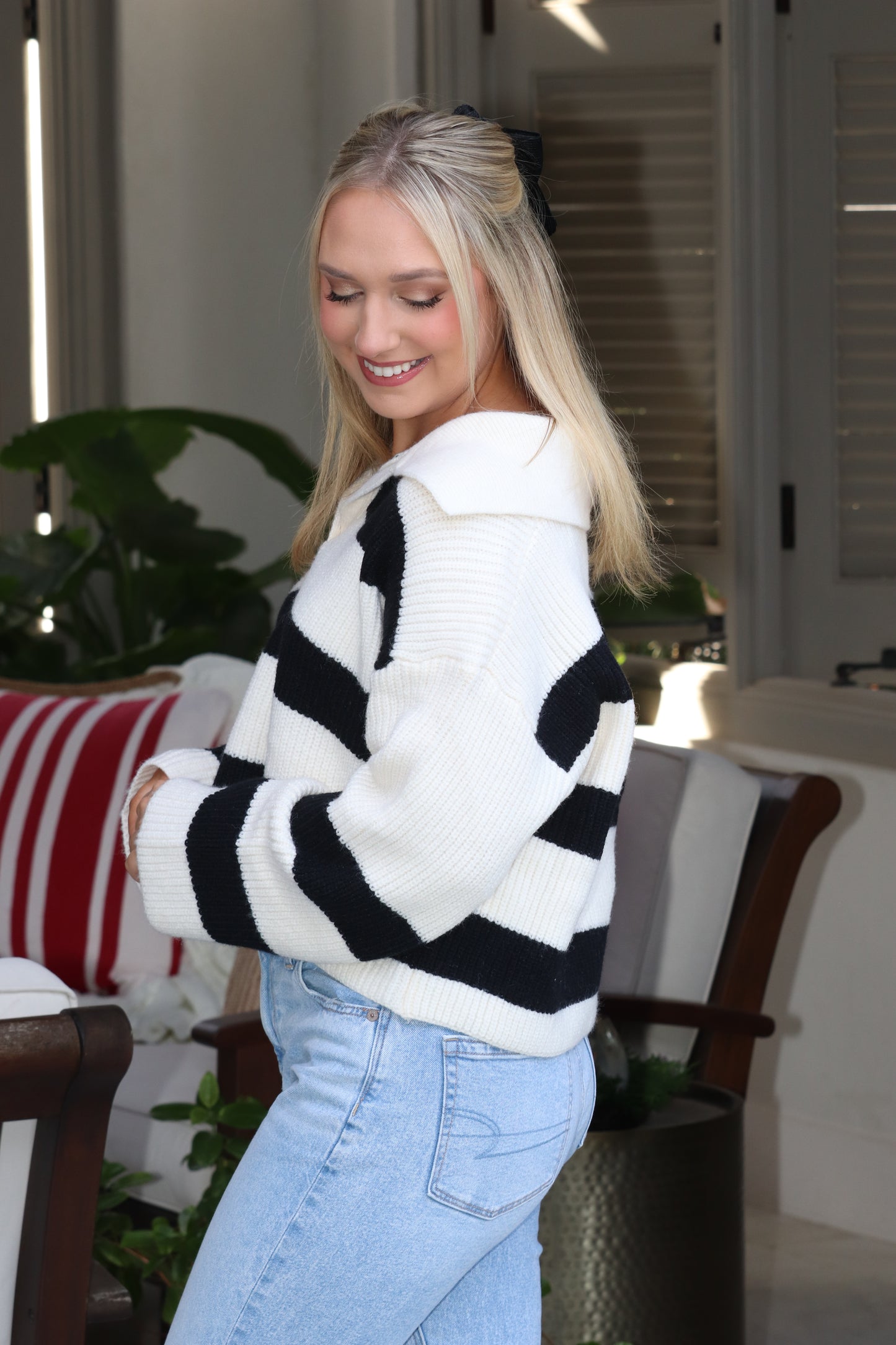 Collar Striped Sweater-Black